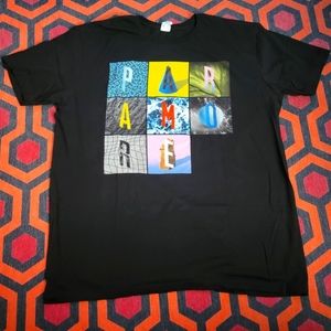 Paramore "blocks" band shirt